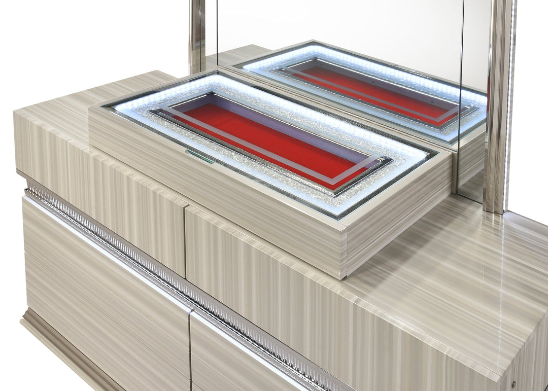 B33 Carrara Mirror