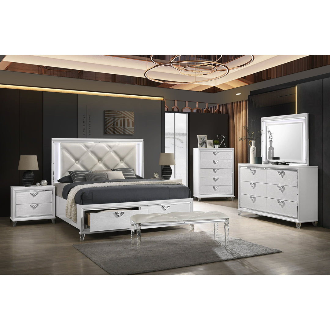 B6100 Layla Bedroom Set