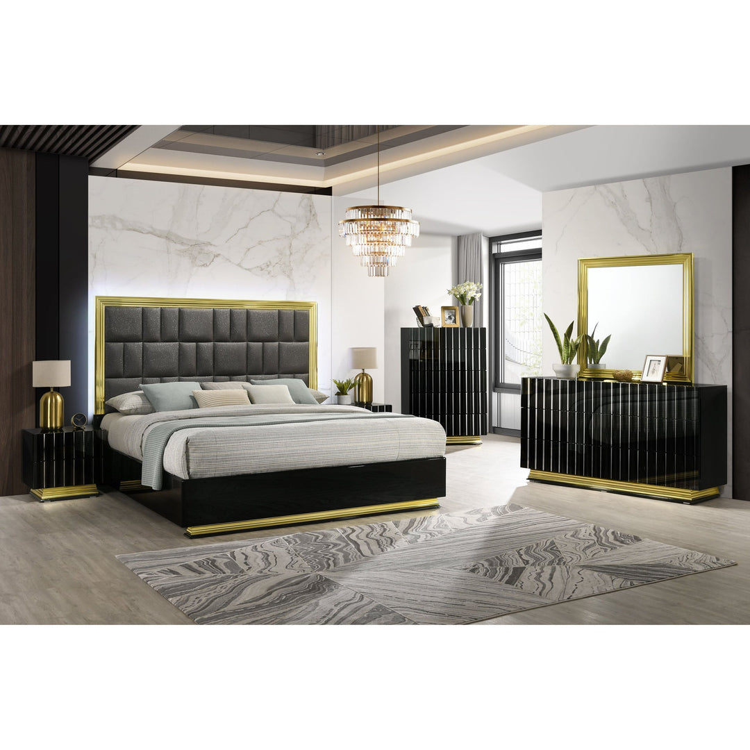 B84 Lila Mirror