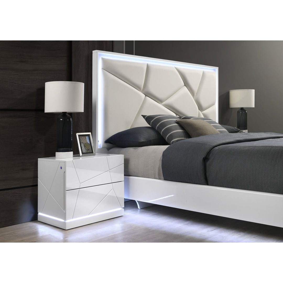 B85 Lana Bedroom Set