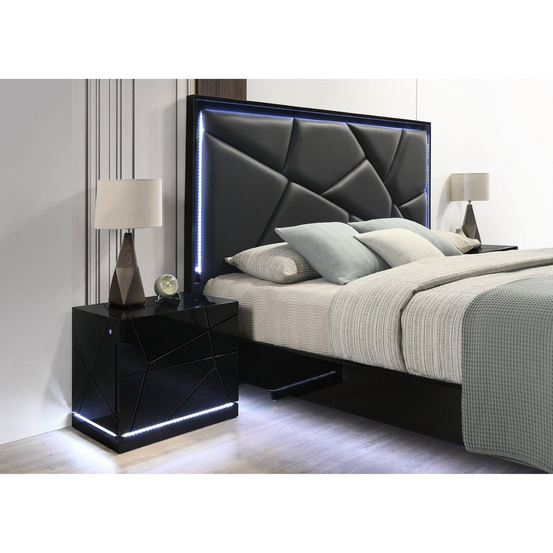 B87 Naomi Bedroom Set