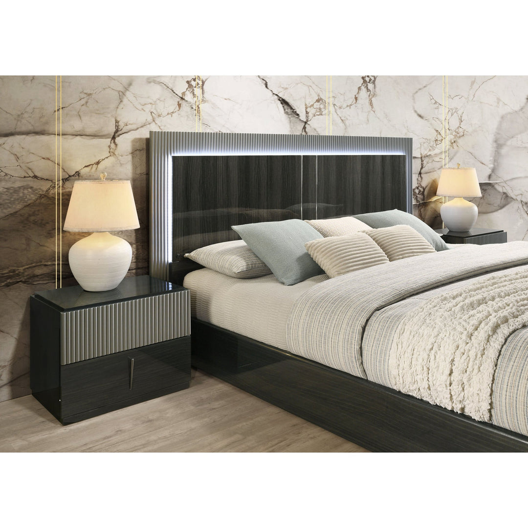 B93 Raven Bed Frame