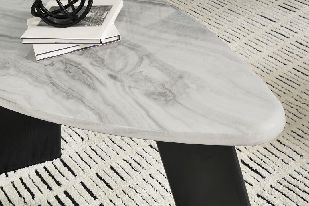 AST389-13 Lilyberg Coffee Table