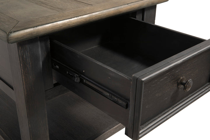 AST736 Tyler Creek Endtable