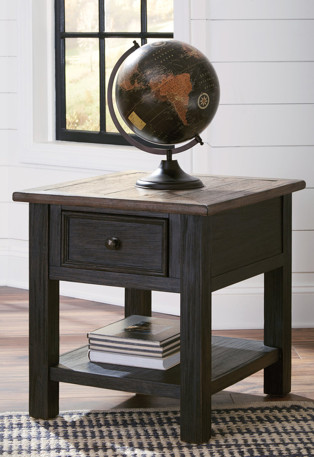 AST736 Tyler Creek Endtable