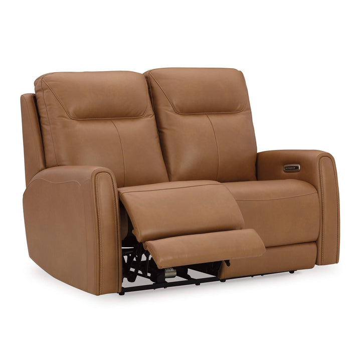 U93704 Tryanny Reclining Sofa & Loveseat