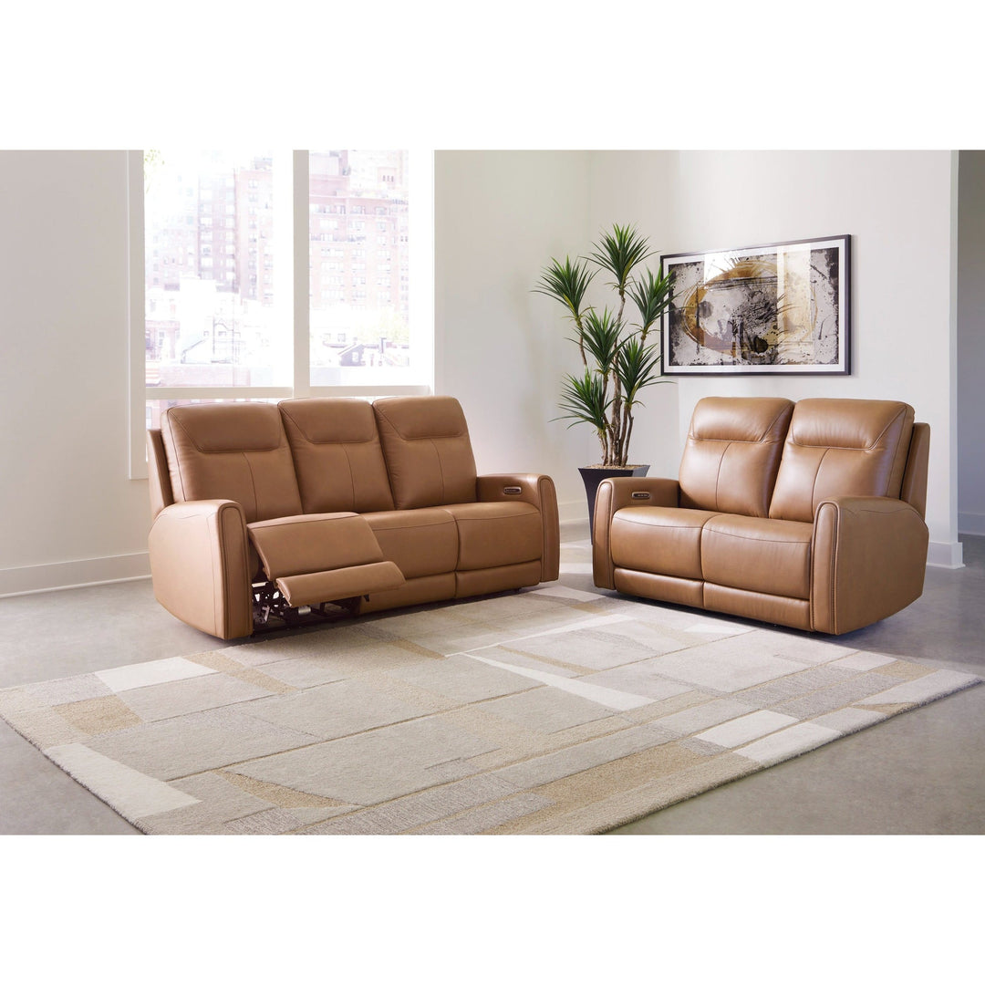 U93704 Tryanny Reclining Sofa & Loveseat