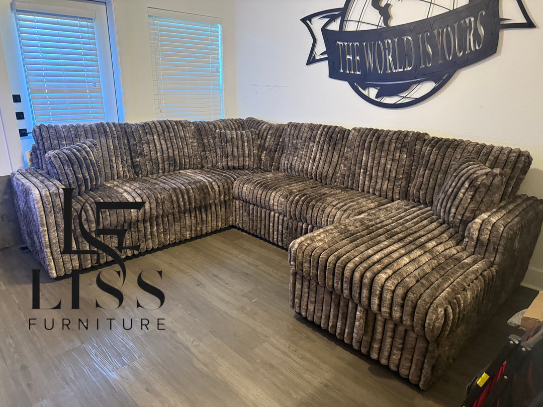 Raha II - Sectional Sofa w/ Pull-Out