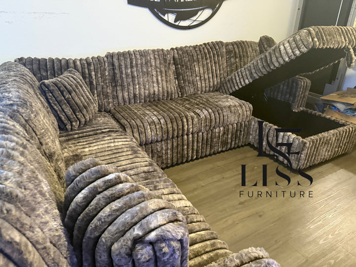 Raha II - Sectional Sofa w/ Pull-Out