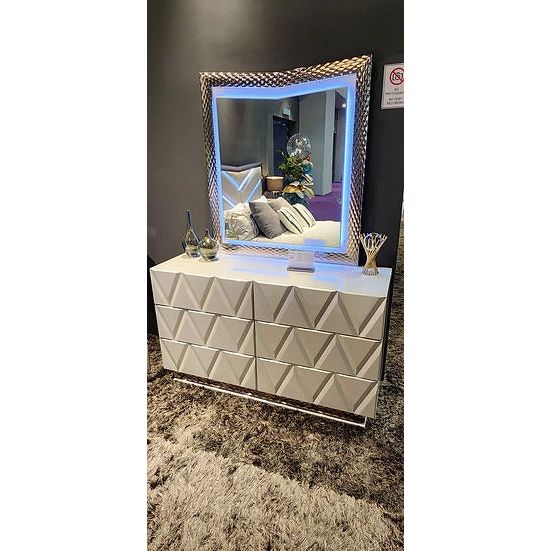 B91 Vera Mirror