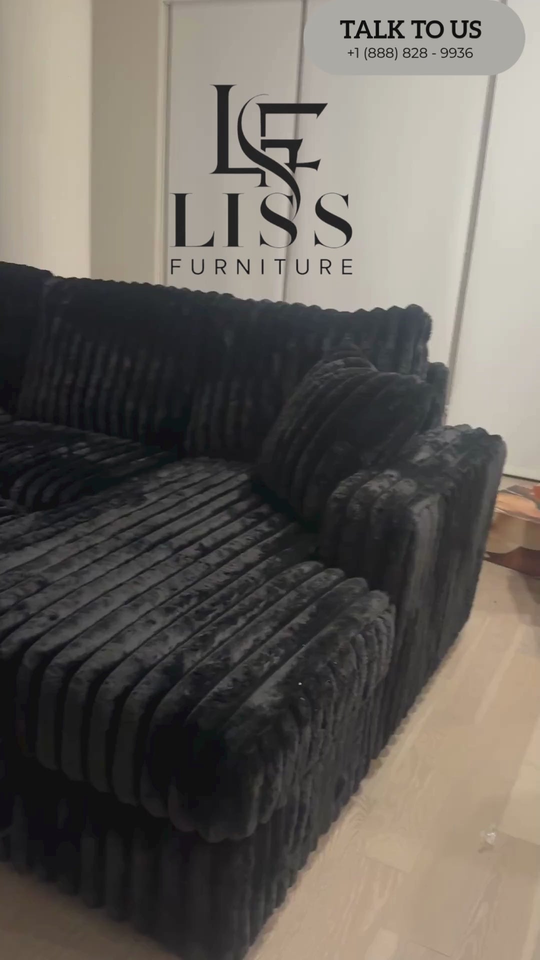 Raha II - Sectional Sofa w/ Pull-Out